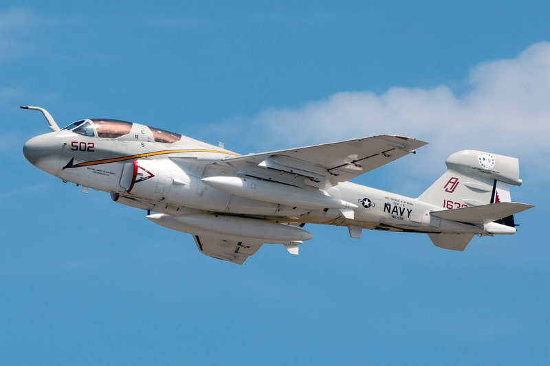 Illustration for article titled The Navy Has Retired The EA-6B Prowler After 45 Years Of Service